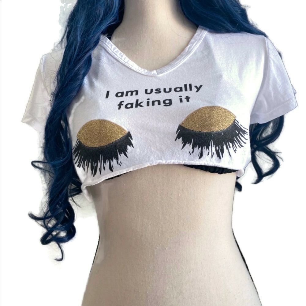Eyelash Faking It White Cropped Tee Sz S/M